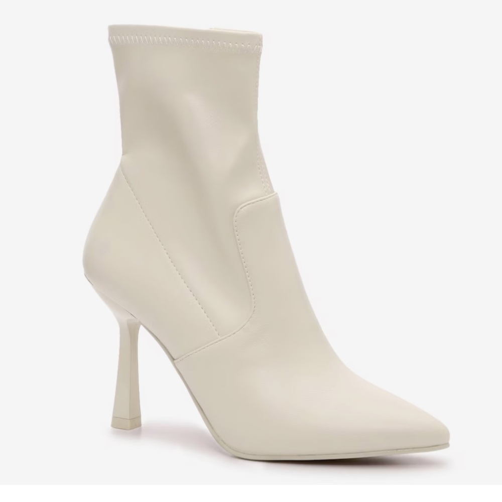 Steve Madden Elan Bootie